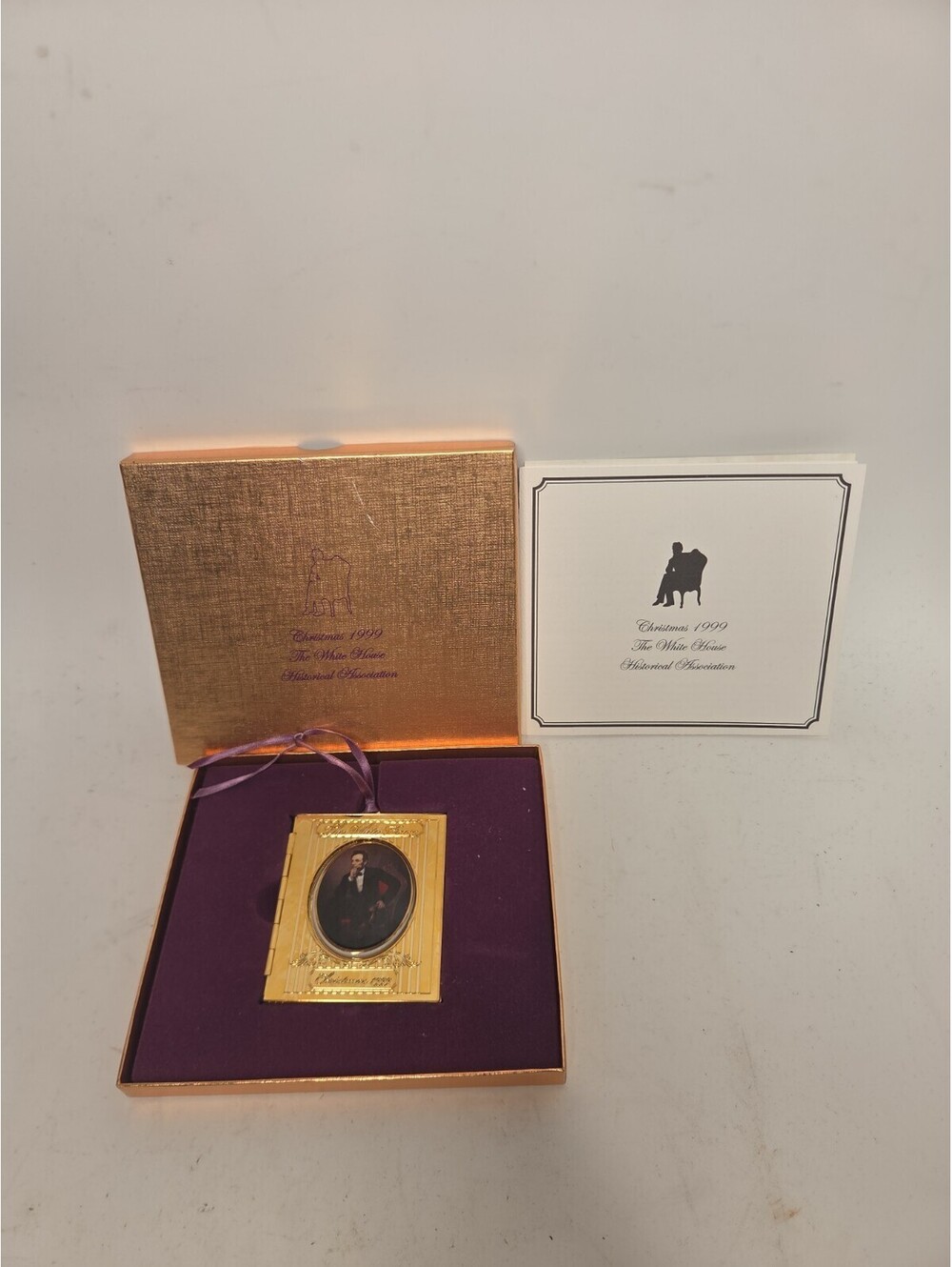 The White House Historical Association President Lincoln Christmas Ornament 1999